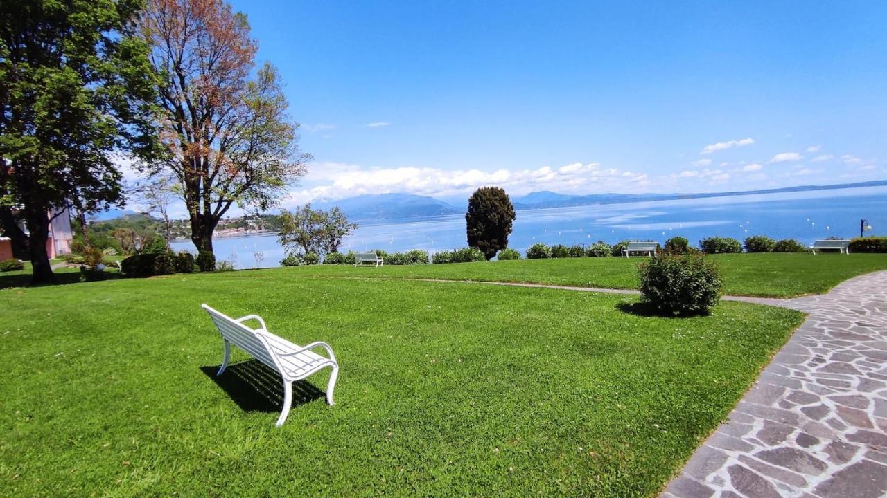 On The Beach Lake View Manerba del Garda Εξωτερικό φωτογραφία