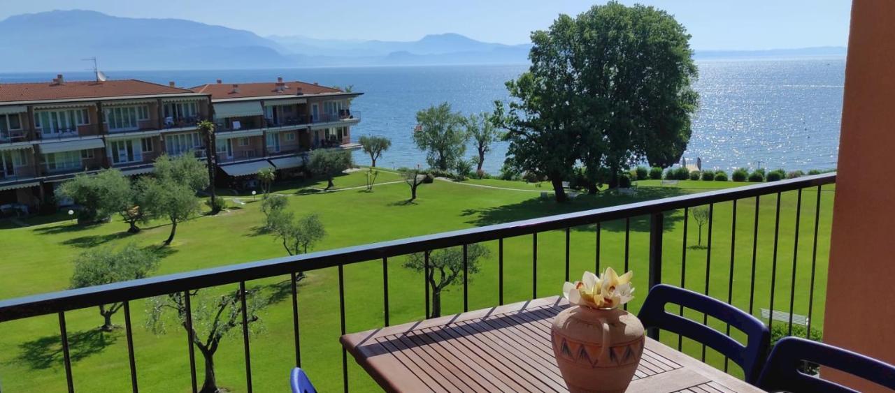 On The Beach Lake View Manerba del Garda Εξωτερικό φωτογραφία