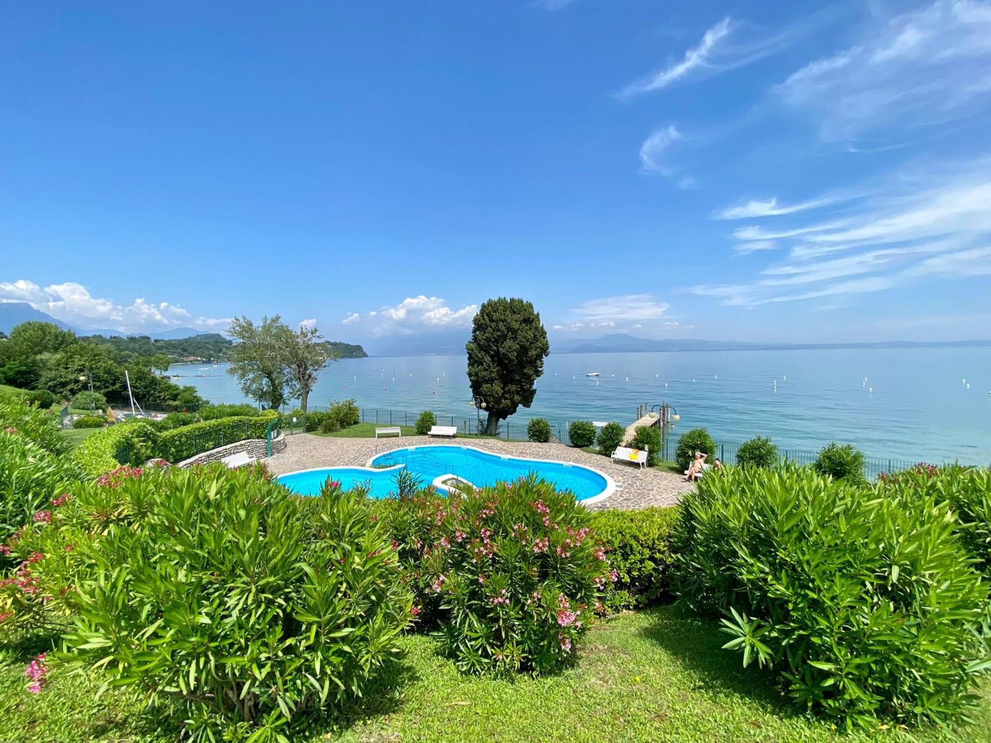 On The Beach Lake View Manerba del Garda Εξωτερικό φωτογραφία